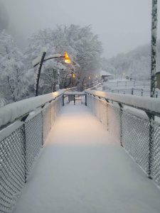 📷 PHOTO: "რა დროს გაზაფხულია, კინჩხაში დიდთოვლობაა" - ნახეთ, რა ფოტოები ვრცელდება ადგილიდან