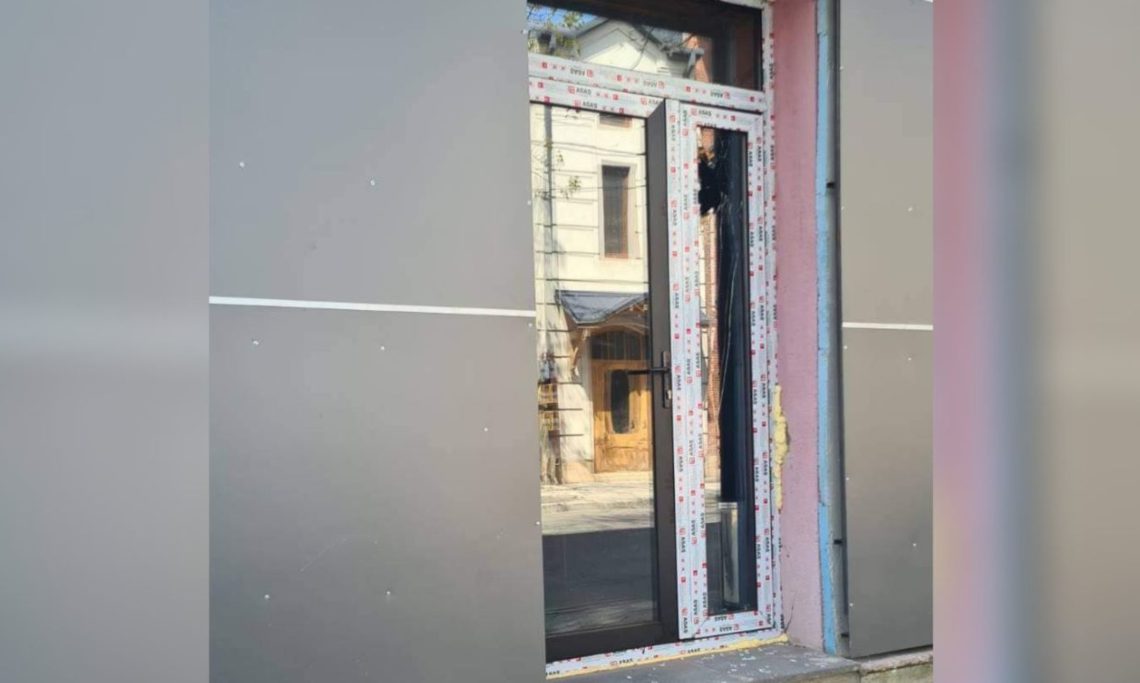 გორში ენმ-ს ოფისის კარი ჩაამტვრიეს