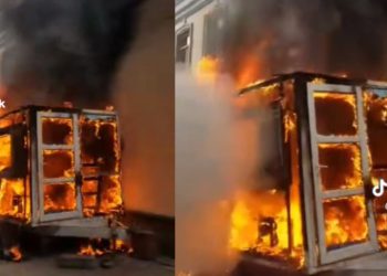 VIDEO: ხანძარი ძველ თბილისში – კომერციული ჯიხური ცეცხლმა მთლიანად გაანადგურა