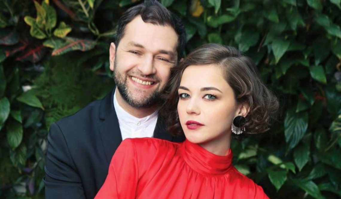 “დედიკოს და მამიკოს ასლები არიან” – ანი ბებია შვილების ახალ ფოტოებს აქვეყნებს