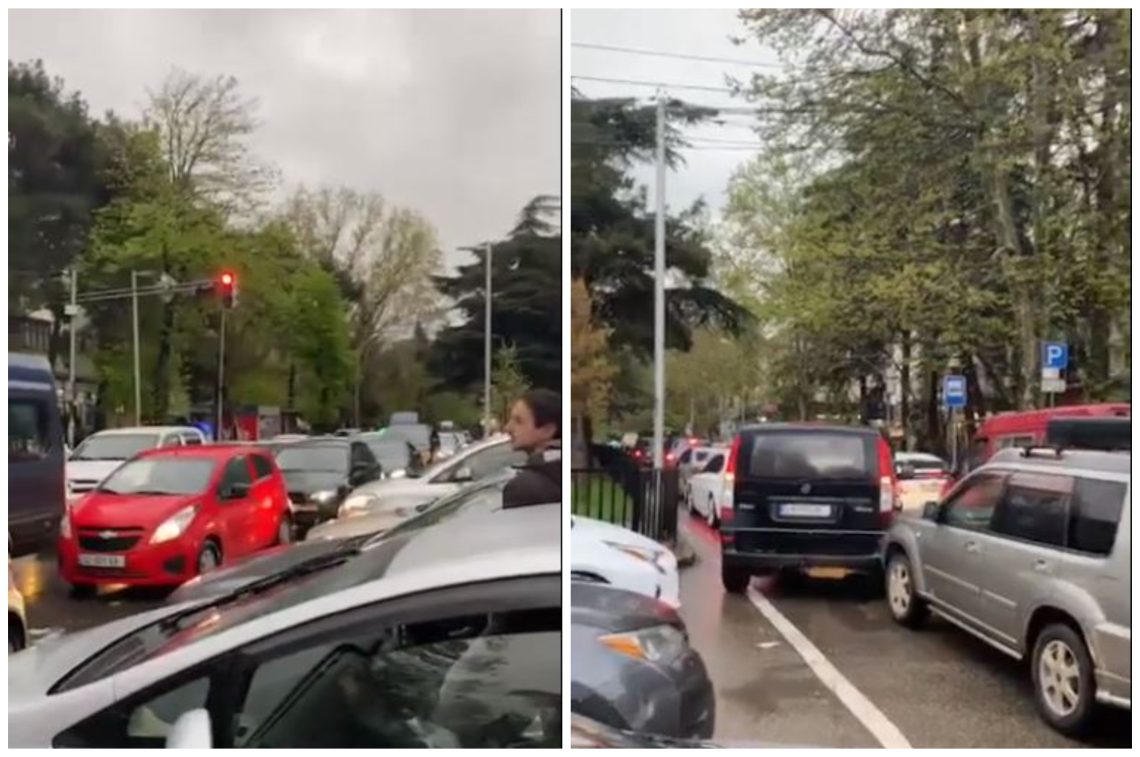 🎥 VIDEO: საცობით პარალიზებული ქალაქი – რა ხდება ამ წუთებში მოსკოვის გამზირზე, სადაც მძღოლები გადაადგილებას ვერ ახერხებენ