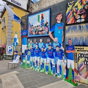 "იამაყეთ ქართველებო! თავაწეული იარეთ ნაპოლის ქუჩებში! ყველგან ჩვენი ვარსკვლავი ბრწყინავს" - ემიგრანტის ემოციური პოსტი კვარაზე