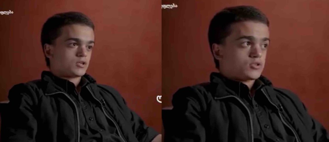 🎥”წარმოიდგინე, როგორია, შეიძლება დაიძინო და ვერ გაიღვიძო.. როცა იცი, რომ წამალი არსებობს” – 20 წლის აქონდროპლაზიით დაავადებული ლაზარე ლელაძე