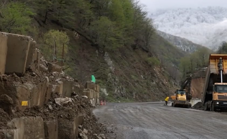 “თუ ვინმეს ცეცხლი არ გეკიდებათ, რიკოთის შემოვლით გზაზე არ გაბედოთ წამოსვლა” – რას წერს ლედი ტუკვაძე
