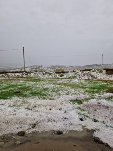 🎥 VIDEO: ძლიერი წვიმა და უამინდობა კახეთში - რა ხდება ადგილზე, სადაც სეტყვამ მიწის საფარი მთლიანად დაფარა