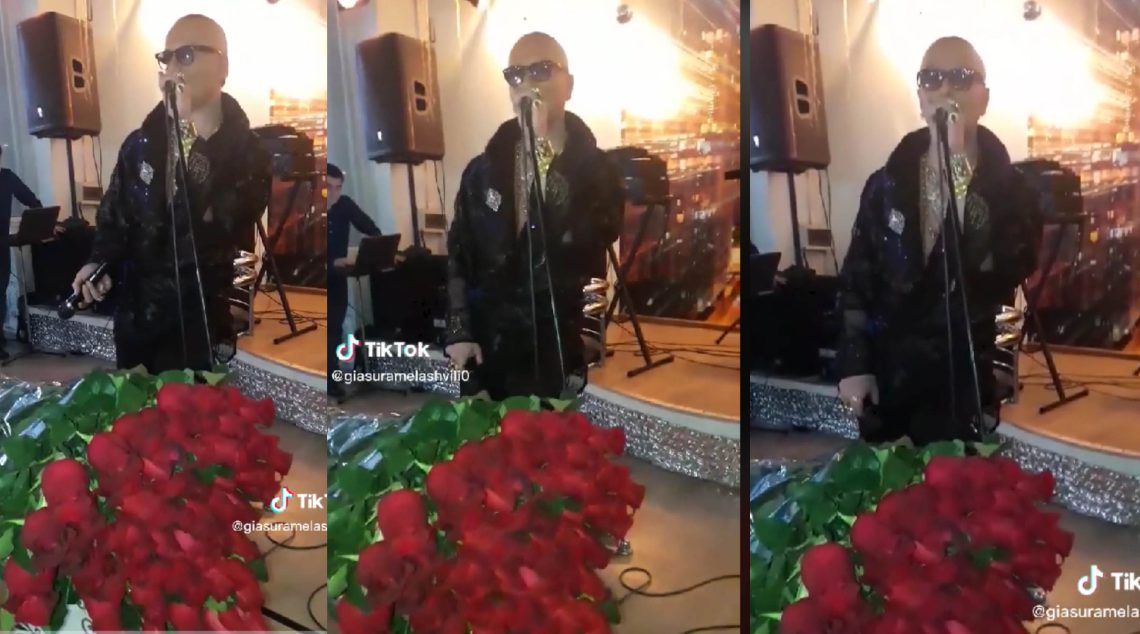 🎥 “ყველა კონცერტზე მიგზავნის 500 ლარიან ვარდებს” – სურამელაშვილი თაყვანისმცემელზე ალაპრაკდა