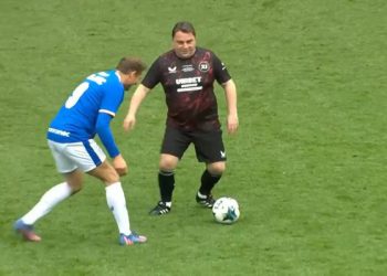 🎥 VIDEO: ქინქლაძე ისევ ფორმაშია – ნახეთ, რა გაუკეთა მან ფეხბურთელს ლეგენდების მატჩში