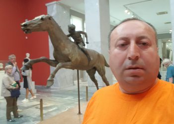 “ცოტა კი მერიდება, მარა… ბერძნებს ოქროს მოპოვება მართლა ჩვენ ვასწავლეთ?” – რას აქვეყნებს დათო ლიკლიკაძე