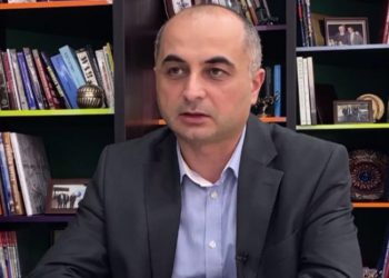 “მაინც რომ იცოდეთ, რა მოყვება ფრენების აღდგენას…“ – რას წერს ზურა ბატიაშვილი?