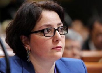 “ეს არის ტოტალიტარიზმი, სხვა კი არაფერი“ – რას წერს თინა ხიდაშელი?