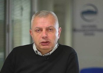 “მოდით გავერკვეთ, ვინ უფრო ემსახურება რუსეთის ინტერესებს?“ – რას წერს ზაალ ანჯაფარიძე?