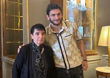 “იდეოლოგია ათაყვანებს და ადამიანის გონებას აბნელებს, თავად ადამიანს კი უკიდურეს გარეწრად და გაუნათლებელ ადამიანებად აქცევს!“ – რას წერს დემურ გიორხელიძე?