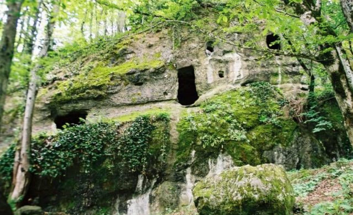 “შავი ხვრელი” დედამიწაზე – ნუნისის გამოქვაბული, რომელიც საქართველოს ყველაზე ამოუცნობი და მისტიკური ადგილია