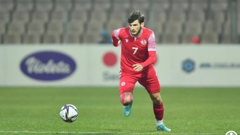 ხვიჩა კვარაცხელია სამშობლოში დაბრუნდა და ნაკრებს შეუერთდა