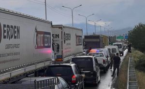 ფრთხილად! მძღოლთა საყურადღებოდ - ნახეთ, რა მდგომარეობაა ამ წუთებში, სენაკი-ლესელიძის ავტომაგისტრალზე