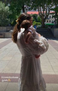 ლიზა ჩიჩუას და ირაკლი მაქაცარიას შვილი გაქრისტიანდა - ნახეთ წყვილის პირველი ოჯახური კადრები