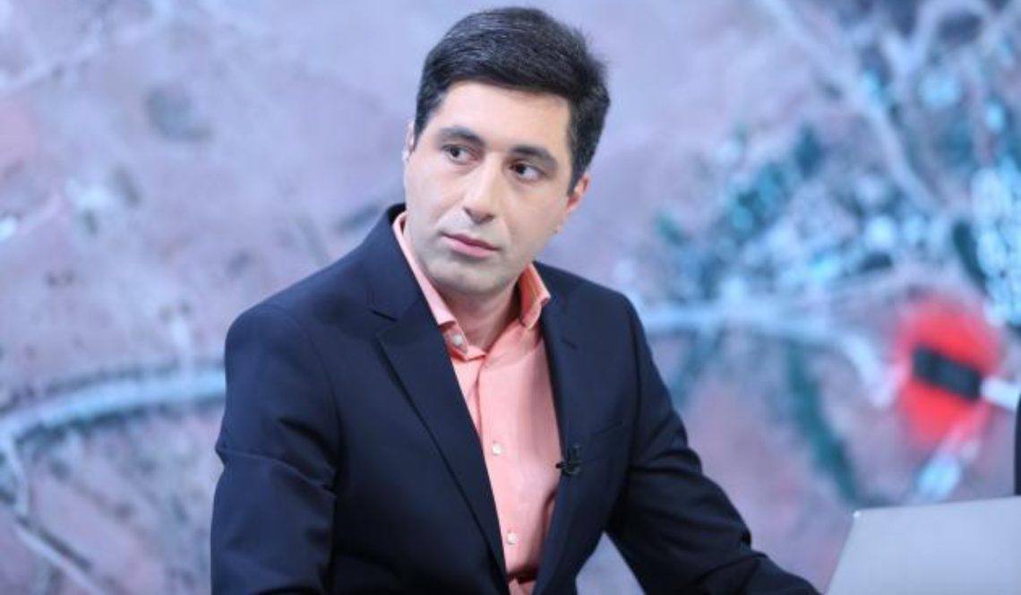 “რუსები შემოუშვეს გემით და საქართველო აგინებინეს…ლამის მთელი ბათუმი ჩაკეტეს” – რას წერს ვახო სანაია