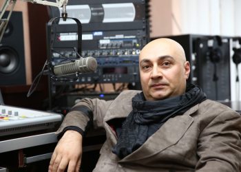 ქართველი ემიგრანტი მომღერალი, რომლის სიმღერაც ყველასთვის საყვარელ ჰიტად იქცა, 6-წლიანი ემიგრაციის შემდეგ საქართველოში დაბრუნდა
