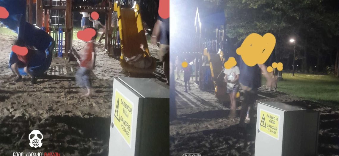 ზუგდიდში მაღალი ძაბვის გადამცემი ბავშვთა გასართობ ადგილას დაამონტაჟეს – ფოტოები