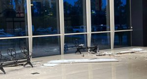 ქუთაისის აეროპორტში ჭერი ჩამოიშალა