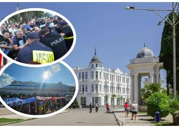 “იარეთ კვერცხების კორიდორში. უარესის ღირსი ხართ… რუსი ტურისტი არის ტურისტი, რომელიც არსად არ უყვართ” – როგორ ეხმაურებიან აფხაზები ბათუმის მოვლენებს?