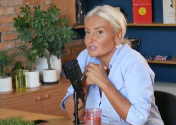 “თუ მთავარ რუსულ გემს გავუშვებთ სადაც საჭიროა, ამდენ ფრონტზე ბრძოლაც არ მოგვიწევს” – ნანუკა ჟორჟოლიანი