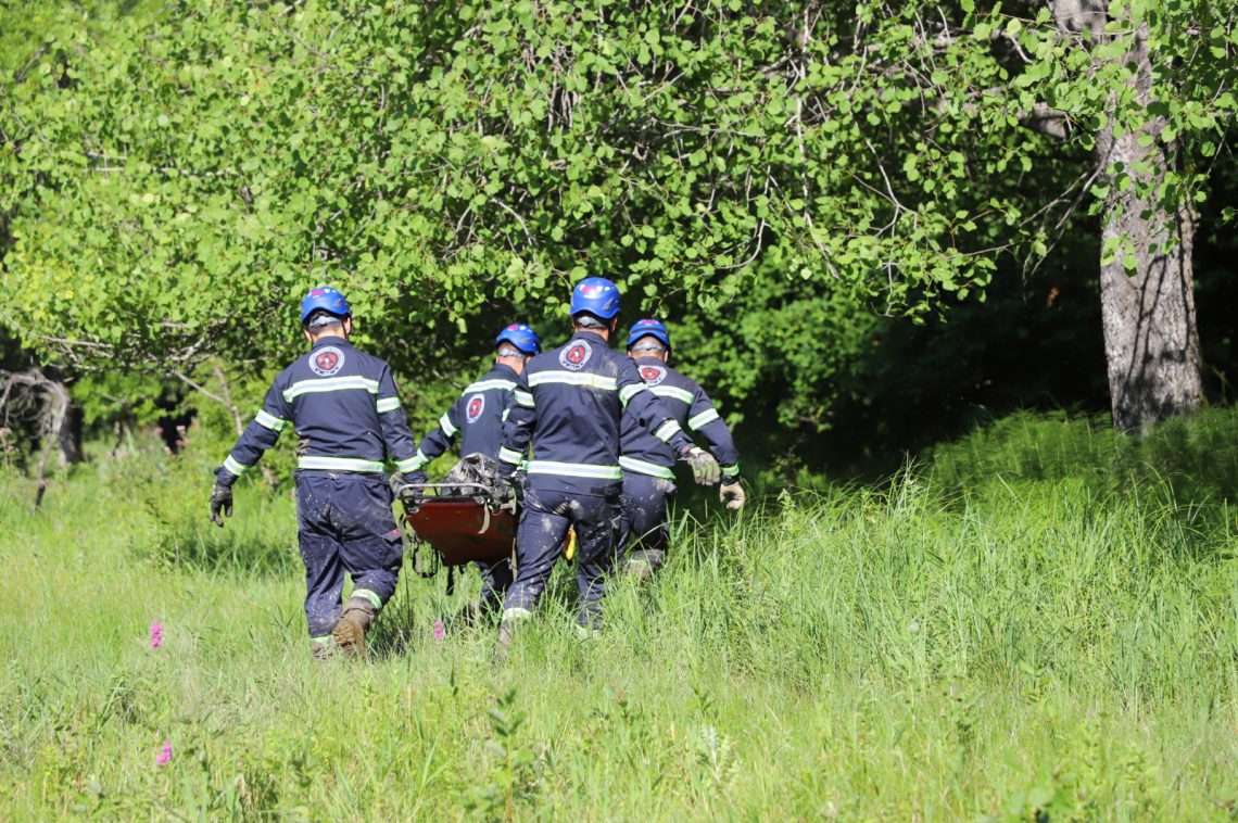 “რაჭა-ლეჩხუმი სავსეა მეწყრული ზონებით, შარშან ლეჩხუმში ერთი მასწავლებელი მოიყოლა და მოკლა, მაგრამ ერთი მასწავლებლის სიცოცხლე რა სალაპარაკო იყო ამათთვის…”