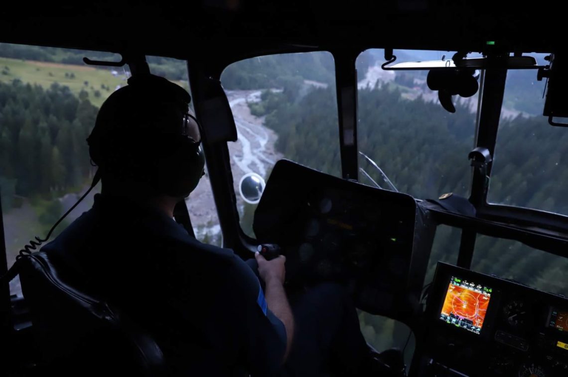 “ამ წუთას შეფრინდა ვერტმფრენი და ცხედრების გადმოსვენება მოხდება” – თემურ მღებრიშვილი