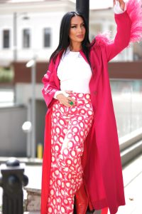 "ღამის სიჩუმეც გაფანტა და დღისით მზეც დააბნელა" - ლელა წურწუმიას ახალი ფოტოები, რომელიც დაგარწმუნებთ, რომ ის ნამდვილი ქალღმერთია