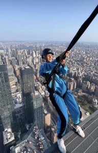 "მე შემეშინდებოდა” – ნახეთ ჯულიანას და ოთოს ვიდეო ნიუ იორკის ცათამბრჯენის 107 სართულიდან