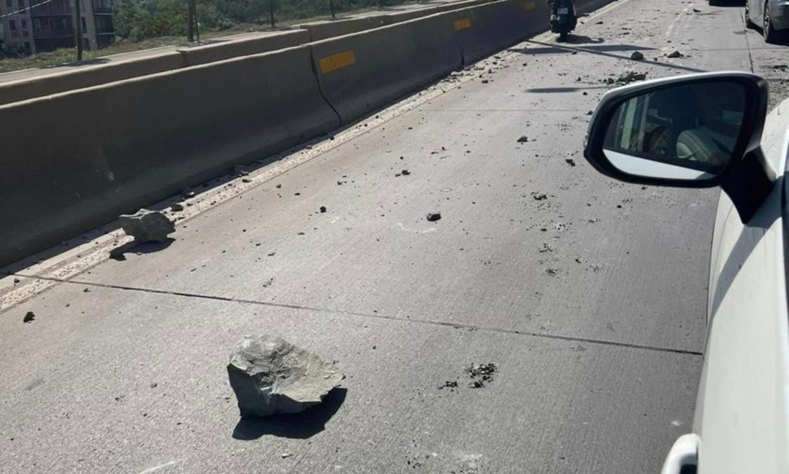 თბილისის ცენტრში კლდიდან დიდი ლოდები ცვივა – ნახეთ, რა საგანგაშო ფოტო ვრცელდება სოციალურ ქსელში