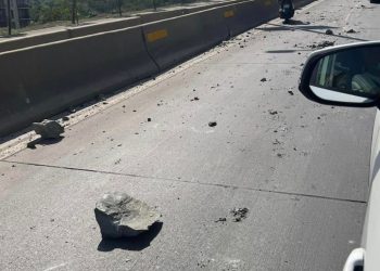 თბილისის ცენტრში კლდიდან დიდი ლოდები ცვივა – ნახეთ, რა საგანგაშო ფოტო ვრცელდება სოციალურ ქსელში