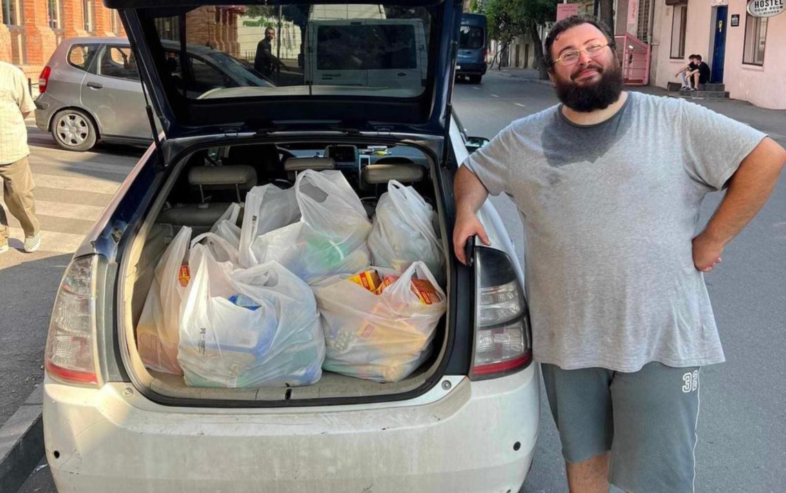 ,,ბაჩის უნდა იცნობდეთ… ორი დღეა, შოვი – თბილისის გზაზეა გადებული მანქანით და ფიზიკურად გვეხმარება…” – რა ინფორმაცია ვრცელდება სოციალურ ქსელში