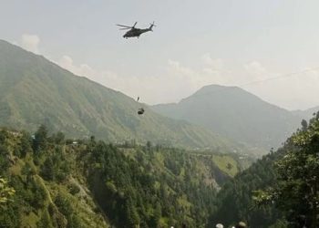 274 მეტრის სიმაღლეზე გაჩერებული საბაგიროდან ორი ბავშვი გამოიყვანეს – რა მოხდა პაკისტანში?