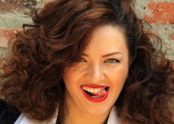 “ნეტა ჭკუიდან არ შევცდე და რას დავეძებ… რანაირად მოვიქცე ან რა გითხრათ, არ ვიცი, მეტირება” – რას წერს ნინი შერმადინი