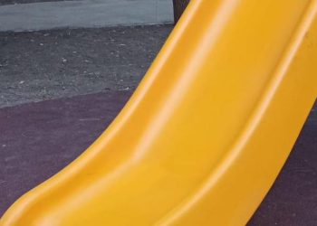 დეზინფორმაციაა, რომ მუხიანში საბავშვო ატრაქციონები არასწორად დამონტაჟდა – მერია