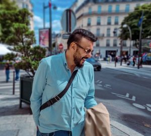 "უხდები პარიზს ანრი" - ნახეთ, ანრი ჯოხაძე პარიზის ქუჩებში გადაღებული ფოტოები