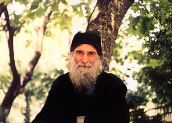 “ჯერ რუსის ტანკი შემოვა ხალხის გამოსაფხიზლებლად… რუსთაველს არ გაეკაროთ, ისეთი ამბავი იქნება…” – რა იწინასწარმეტყველა მამა გაბრიელმა საქართველოს უახლოეს ისტორიაზე