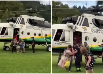 VIDEO: უახლესი კადრები შოვიდან – მაშველებმა კიდევ რამდენიმე ადამიანი მეწყერის ზონიდან გამოიყვანეს