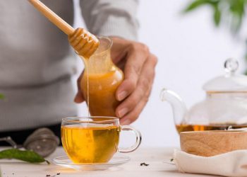 რატომ არის სასარგებლო თაფლიანი წყლის დალევა – “ეს სასმელი საოცრებებს ახდენს თქვენი ორგანიზმისთვის”