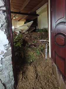 რა მდგომარეობაა სტიქიის შედეგად დაზარალებულ სოფელ ნინოშვილში - ფოტოები