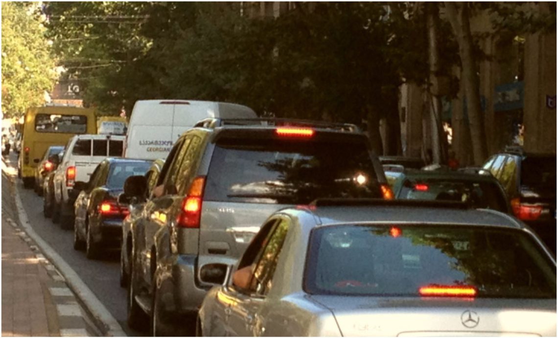 “საათი და 40 წუთია წერეთელი ვდგავართ” – რა ინფორმაცია ვრცელდება სოციალურ ქსელში