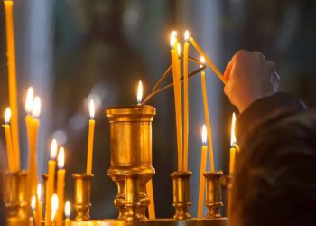 რატომ არ შეიძლება ეკლესიაში ახლომდებარე სანთლიდან სანთელზე ცეცხლის მოკიდება