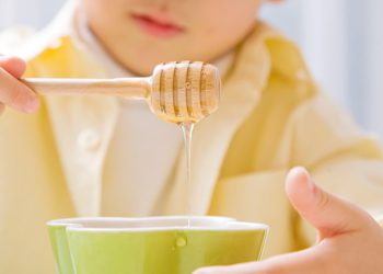 რატომ არის სასარგებლო თაფლიანი წყლის დალევა – ეს სასმელი საოცრებებს ახდენს თქვენი ორგანიზმისთვის!