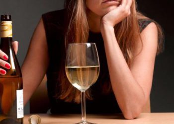 რატომაა საშიში ალკოჰოლი ქალებისთვის