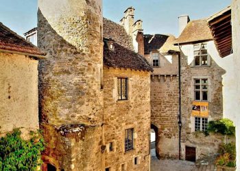 “აქ რამდენიმე წლის წინ სასტუმროს აშენება სურდა ვიღაც მილიარდერს. იცით რა მოხდა?” – რას წერს ნუგზარ სულაშვილი?