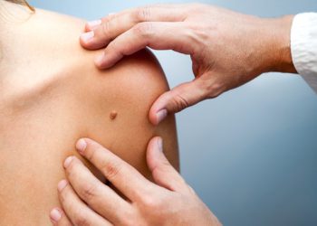 კიბოს პირველი 10 სიმპტომი – იყავით ყურადღებით!