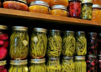 რა საშიშიროების შემცველია ზამთრისთვის სახლში დამზადებული კონსერვები
