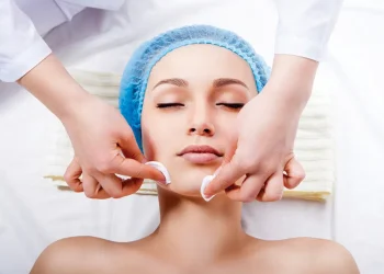 რომელი კოსმეტოლოგიური პროცედურების ჩატარება ჯობს შემოდგომაზე