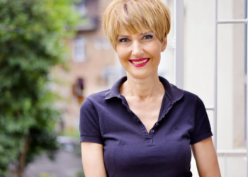 “მეკითხებიან, როგორ ვინარჩუნებ წონას… არ ჭამოთ ცომეული ზაფხულში, ბევრი ბოსტნეული და ხილი მიიღეთ…” – სოფიკო ნარჩემაშვილის რჩევები წონის კლებასთან დაკავშირებით